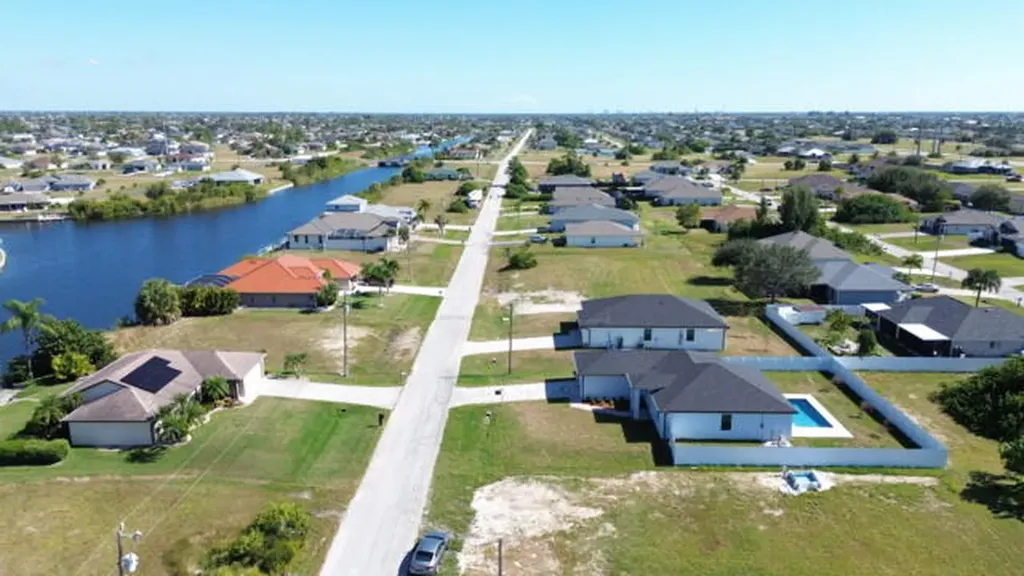 2458 NW 9th Terrace Cape Coral FL 33993