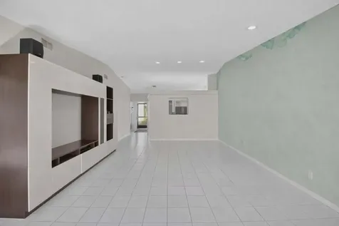 8146 Windgate Drive Boca Raton FL 33496