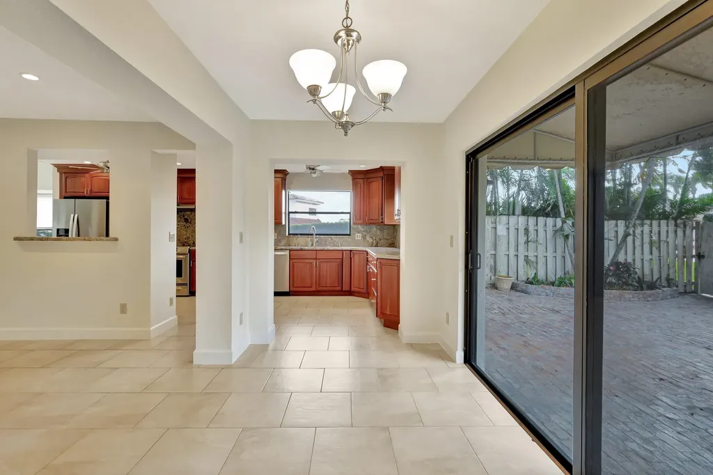 3516 Harbor Circle Delray Beach FL 33483