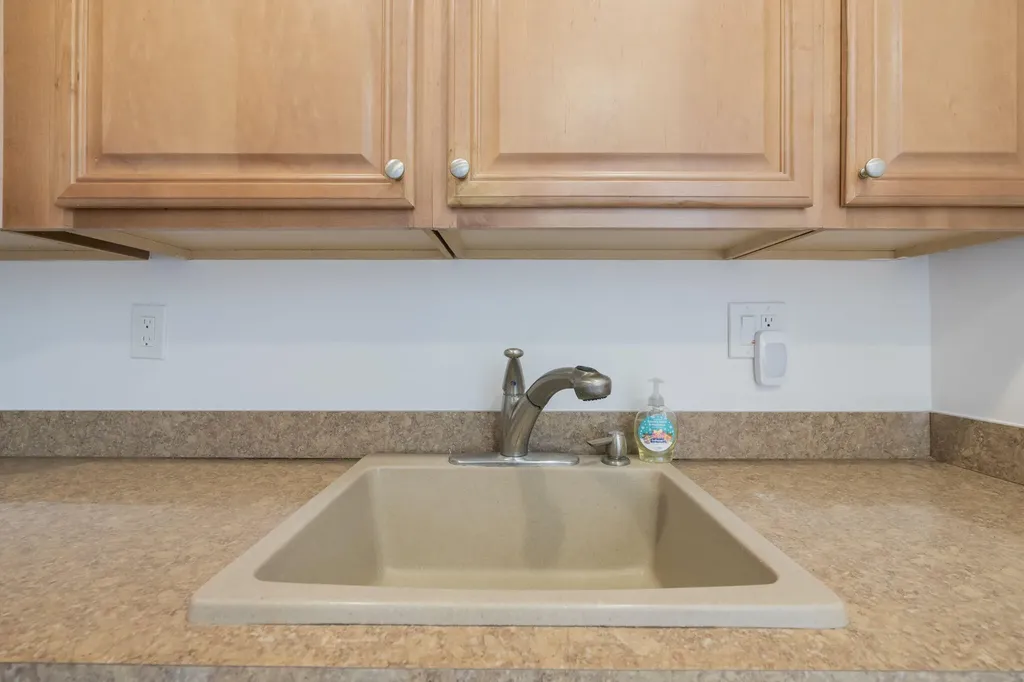 902 Normandy Delray Beach FL 33484