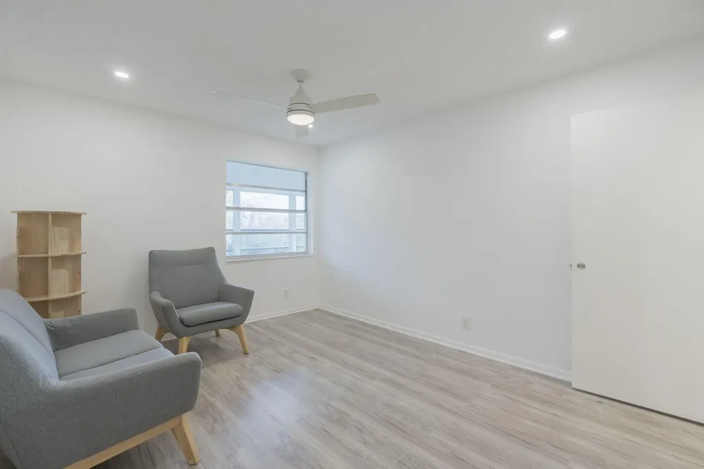 902 Normandy Delray Beach FL 33484