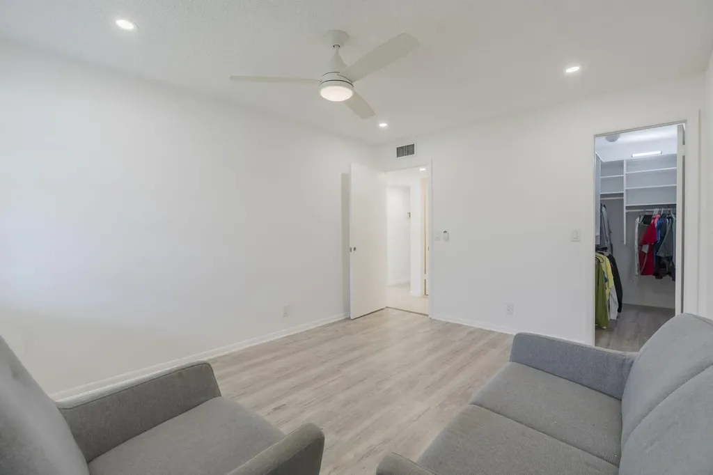 902 Normandy Delray Beach FL 33484