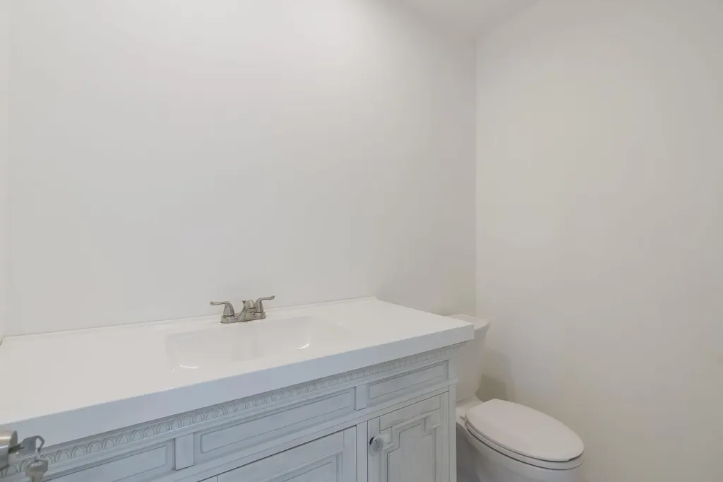 902 Normandy Delray Beach FL 33484
