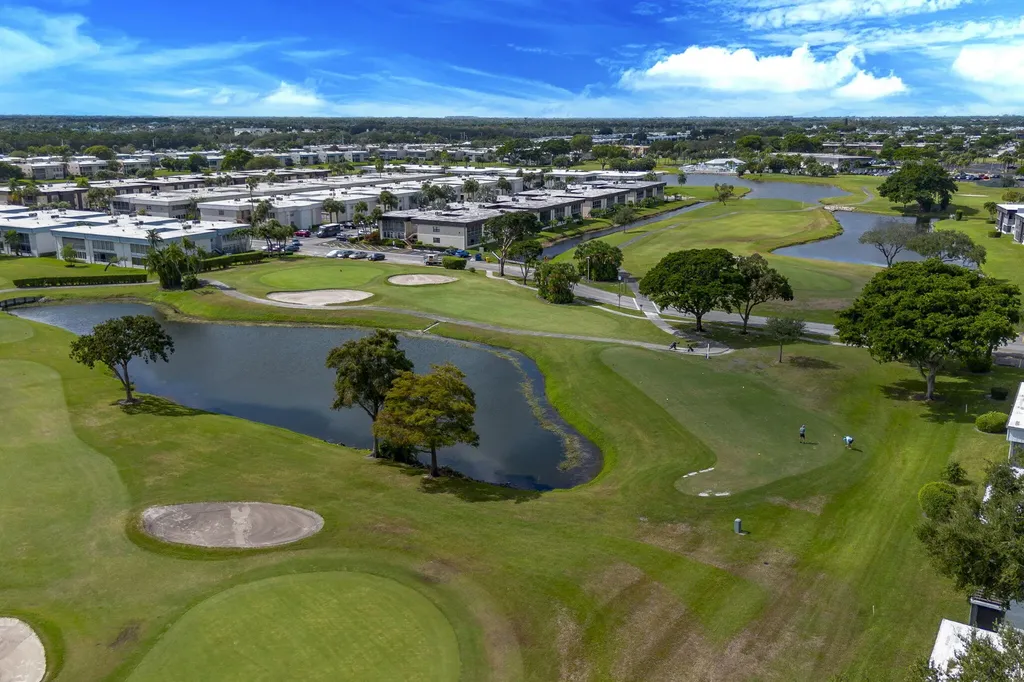 902 Normandy Delray Beach FL 33484