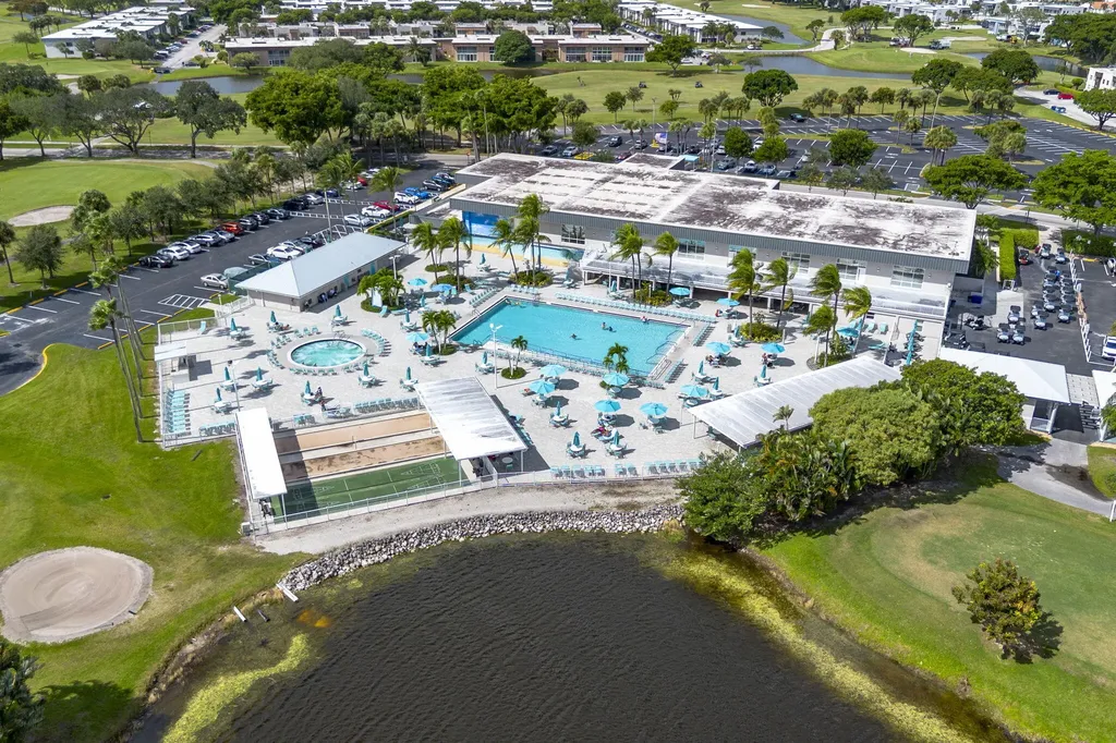 902 Normandy Delray Beach FL 33484