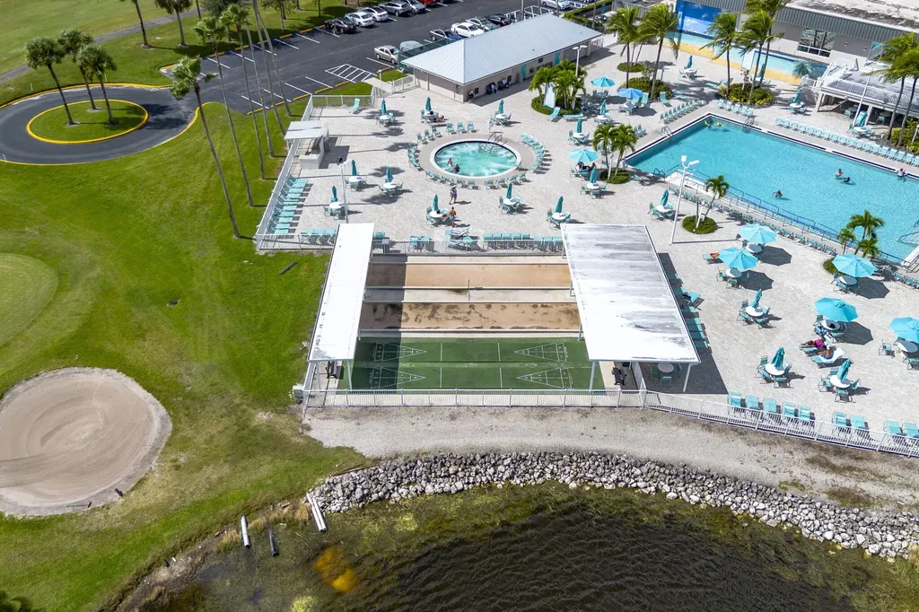 902 Normandy Delray Beach FL 33484