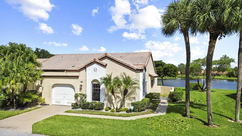 8261 Waterline Drive Boynton Beach FL 33472