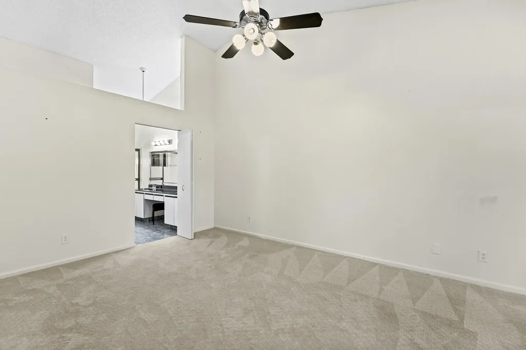 8261 Waterline Drive Boynton Beach FL 33472