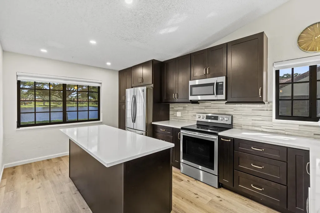 8261 Waterline Drive Boynton Beach FL 33472
