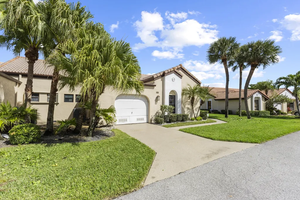 8261 Waterline Drive Boynton Beach FL 33472