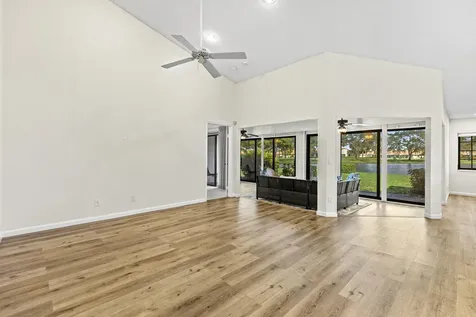 8261 Waterline Drive Boynton Beach FL 33472