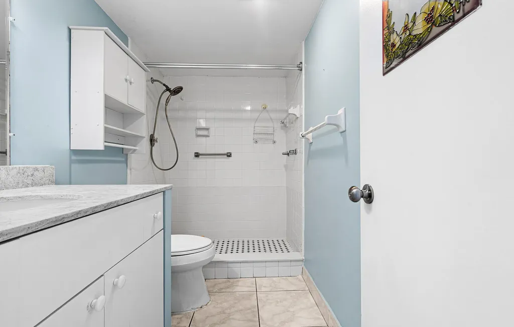 250 NE 20th Street Boca Raton FL 33431