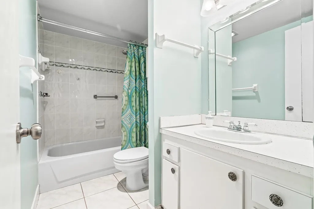 250 NE 20th Street Boca Raton FL 33431