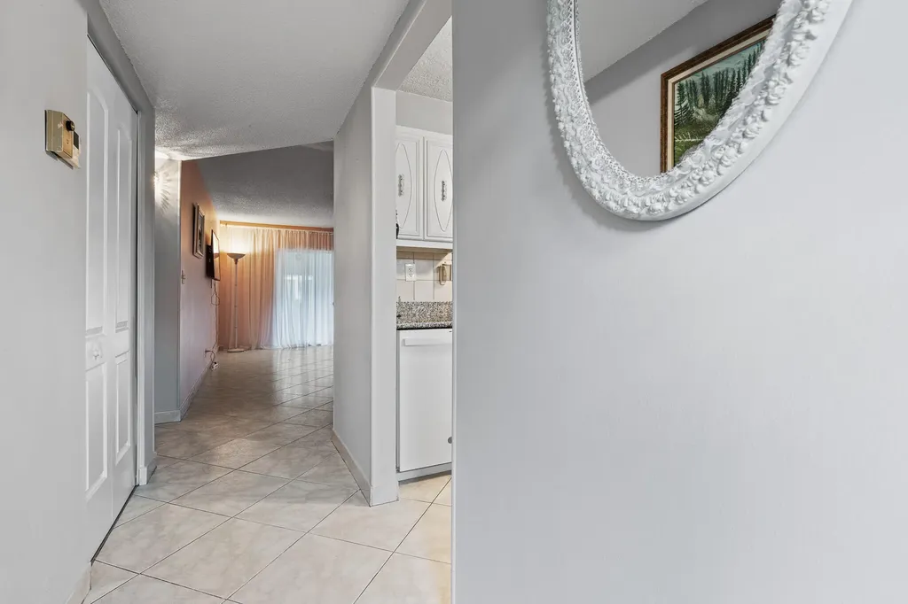250 NE 20th Street Boca Raton FL 33431