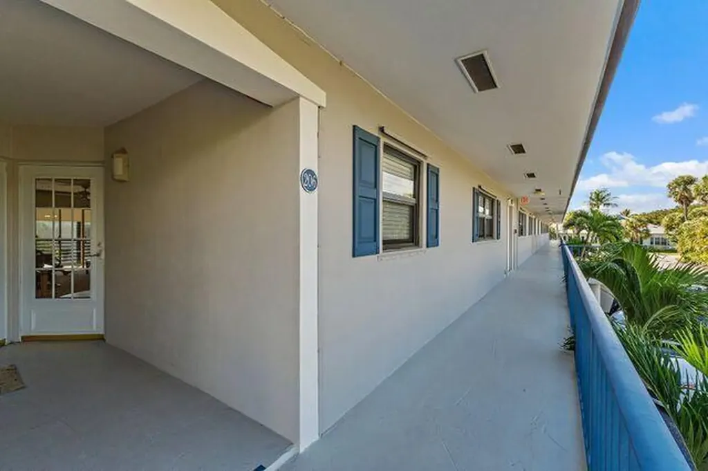 755 Saturn Street Jupiter FL 33477