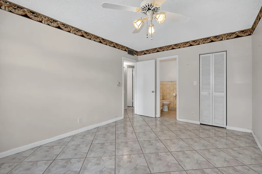 5300 Washington Street Hollywood FL 33021