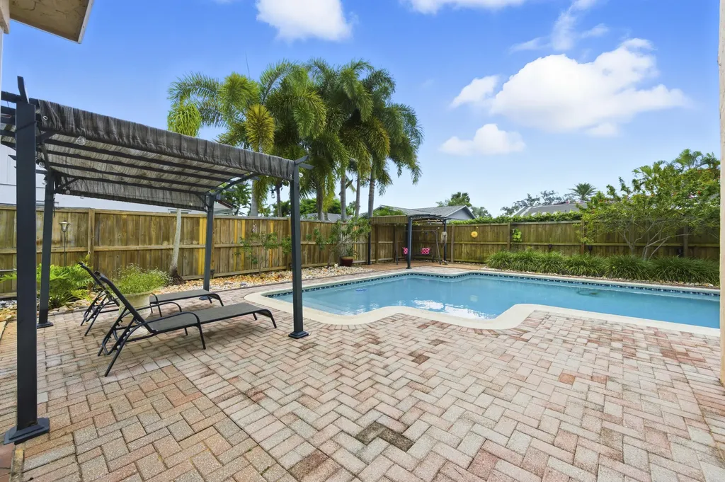4160 Catalpha Avenue Palm Beach Gardens FL 33410