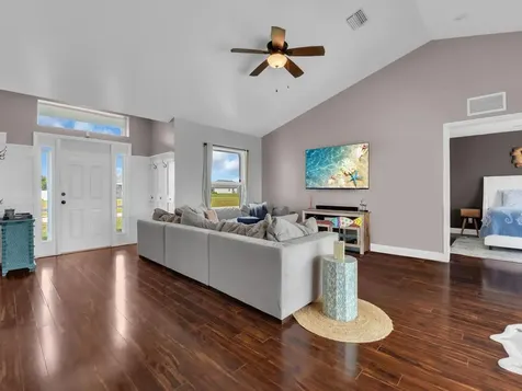 821 NW 20th Avenue Cape Coral FL 33993