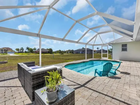 821 NW 20th Avenue Cape Coral FL 33993