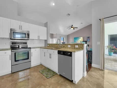 821 NW 20th Avenue Cape Coral FL 33993