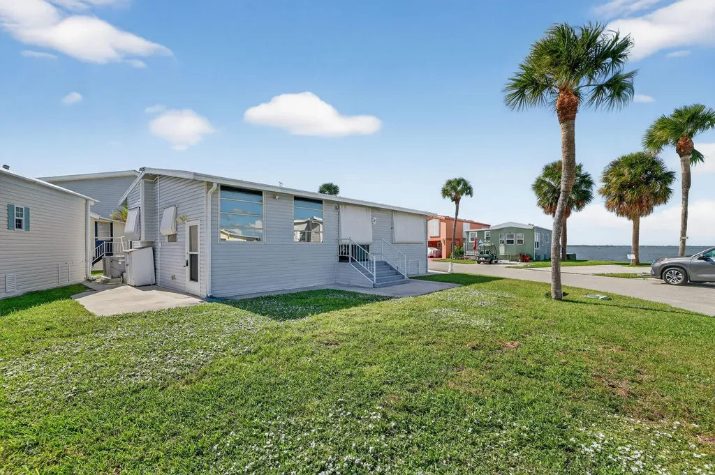 217 Nettles Boulevard Jensen Beach FL 34957