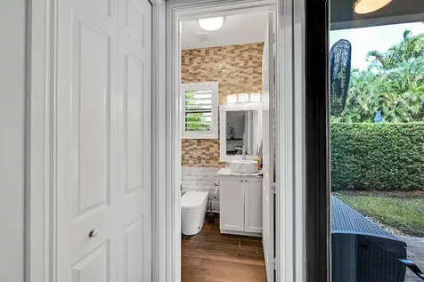 8652 Lewis River Road Delray Beach FL 33446