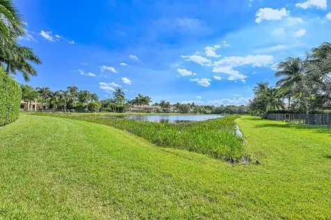 8652 Lewis River Road Delray Beach FL 33446