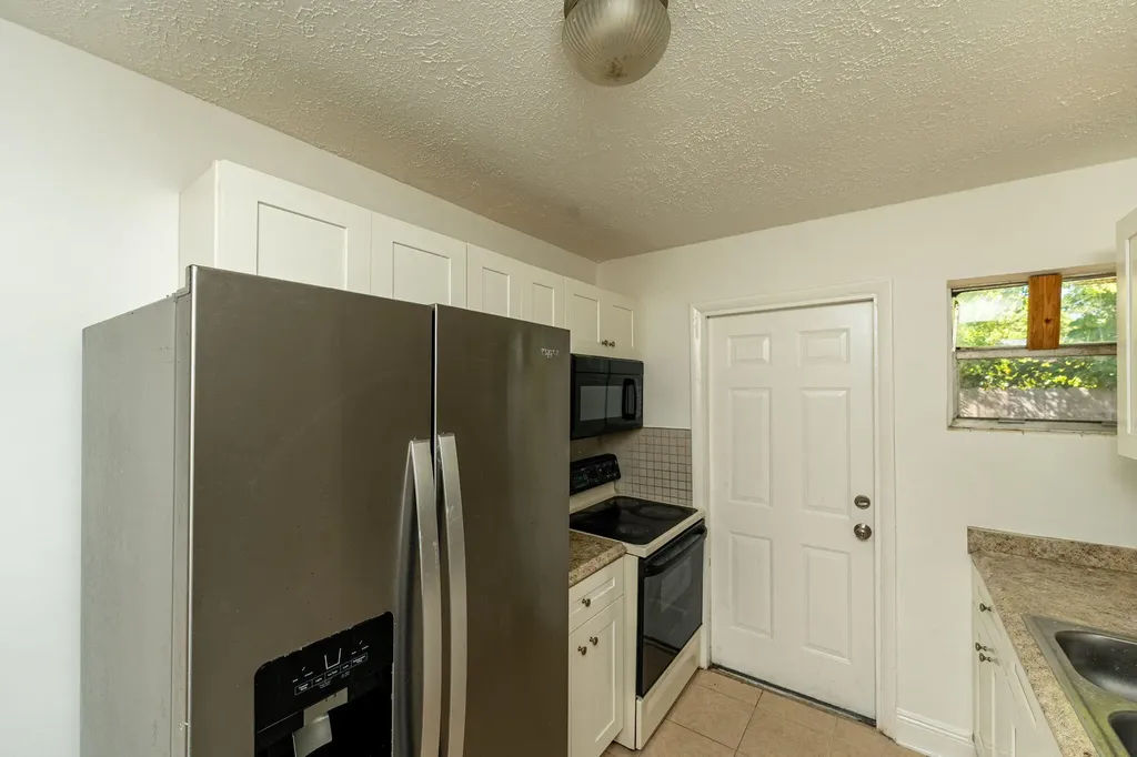 2108 Avenue E Fort Pierce FL 34950