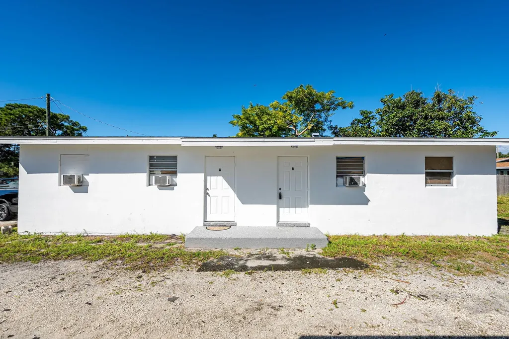 2108 Avenue E Fort Pierce FL 34950