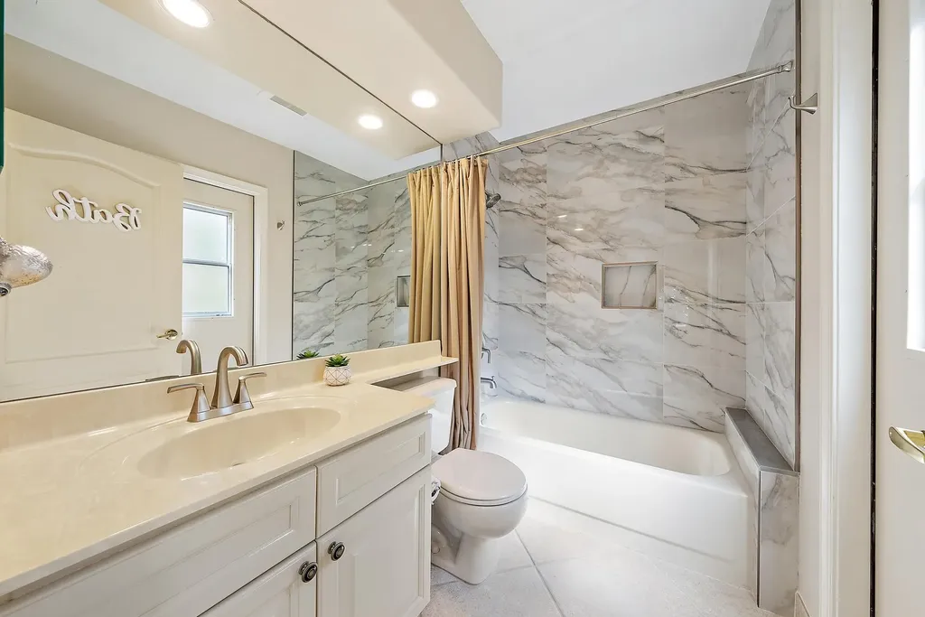 718 Pinehurst Way Palm Beach Gardens FL 33418