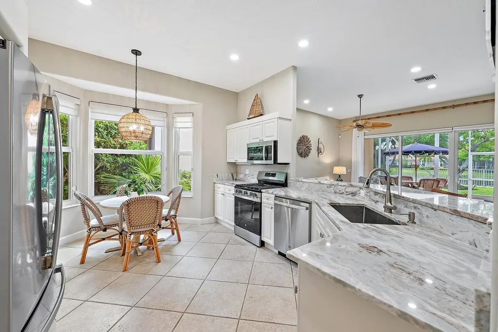 718 Pinehurst Way Palm Beach Gardens FL 33418