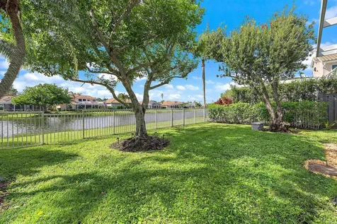 718 Pinehurst Way Palm Beach Gardens FL 33418