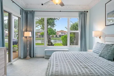 718 Pinehurst Way Palm Beach Gardens FL 33418