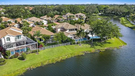 718 Pinehurst Way Palm Beach Gardens FL 33418