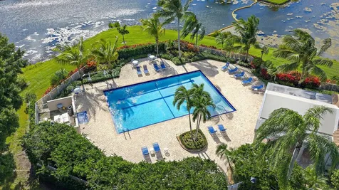 718 Pinehurst Way Palm Beach Gardens FL 33418