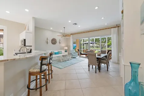 718 Pinehurst Way Palm Beach Gardens FL 33418
