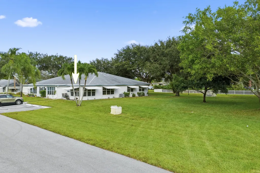 1167 S Drive Circle Delray Beach FL 33445