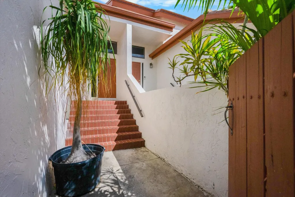 12628 Shoreline Drive Wellington FL 33414