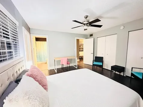 2424 NE 9th Street Fort Lauderdale FL 33304