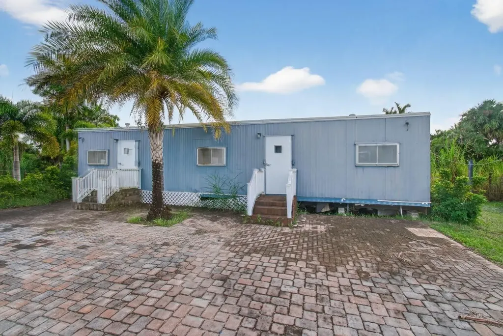 9720 87th Place S Boynton Beach FL 33472