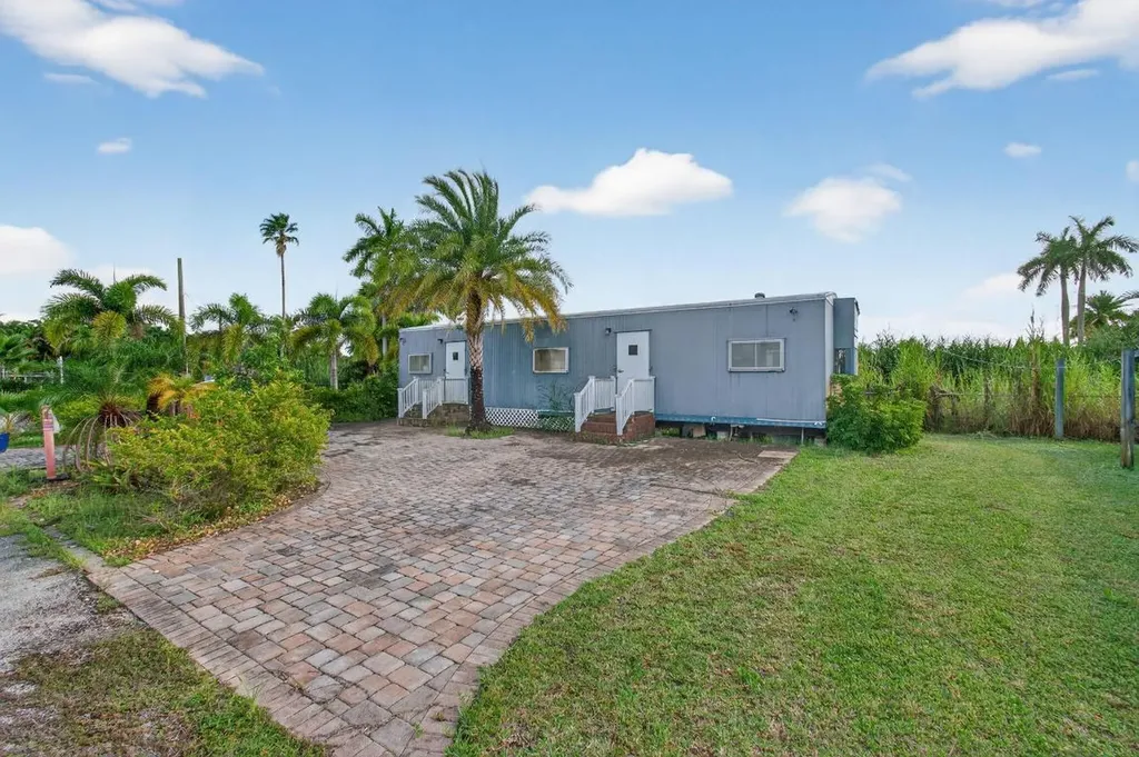9720 87th Place S Boynton Beach FL 33472