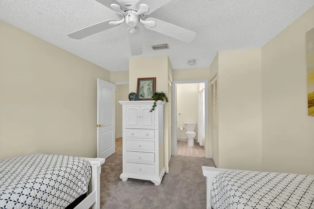 9333 Heathridge Drive West Palm Beach FL 33411