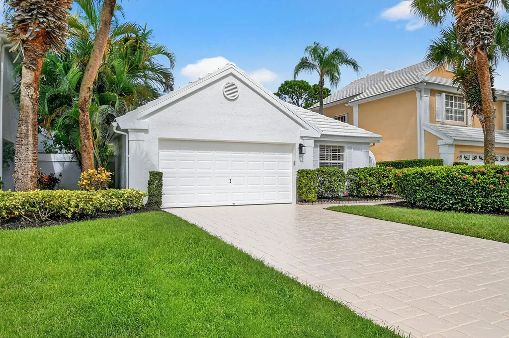 9333 Heathridge Drive West Palm Beach FL 33411