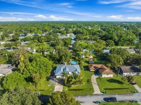 7008 Pacific Avenue Fort Pierce FL 34951
