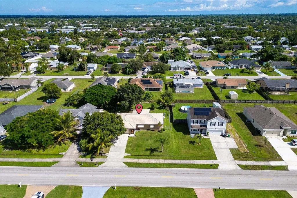 1825 SW Cameo Boulevard Port St Lucie FL 34953