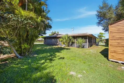 1102 SE Petunia Avenue Port St Lucie FL 34952