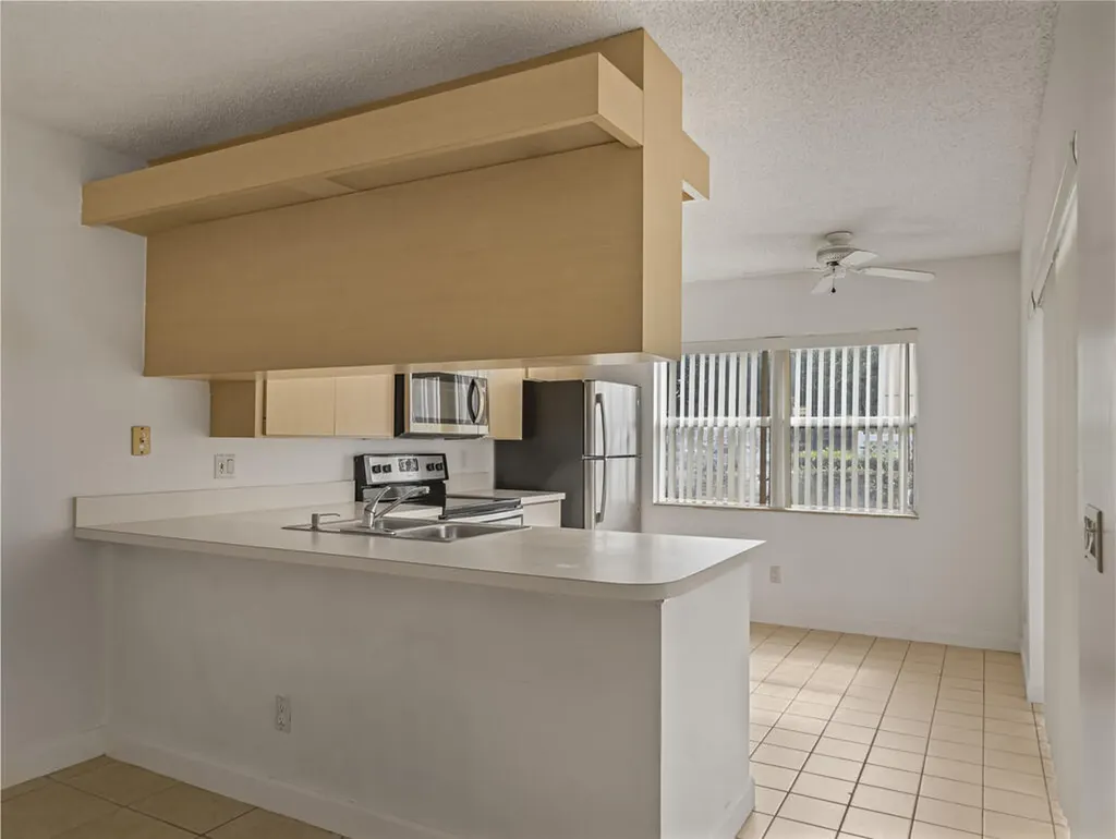 1923 Stratford Way West Palm Beach FL 33409
