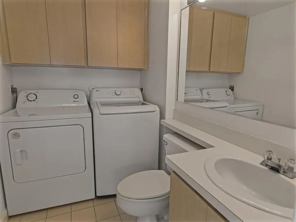 1923 Stratford Way West Palm Beach FL 33409