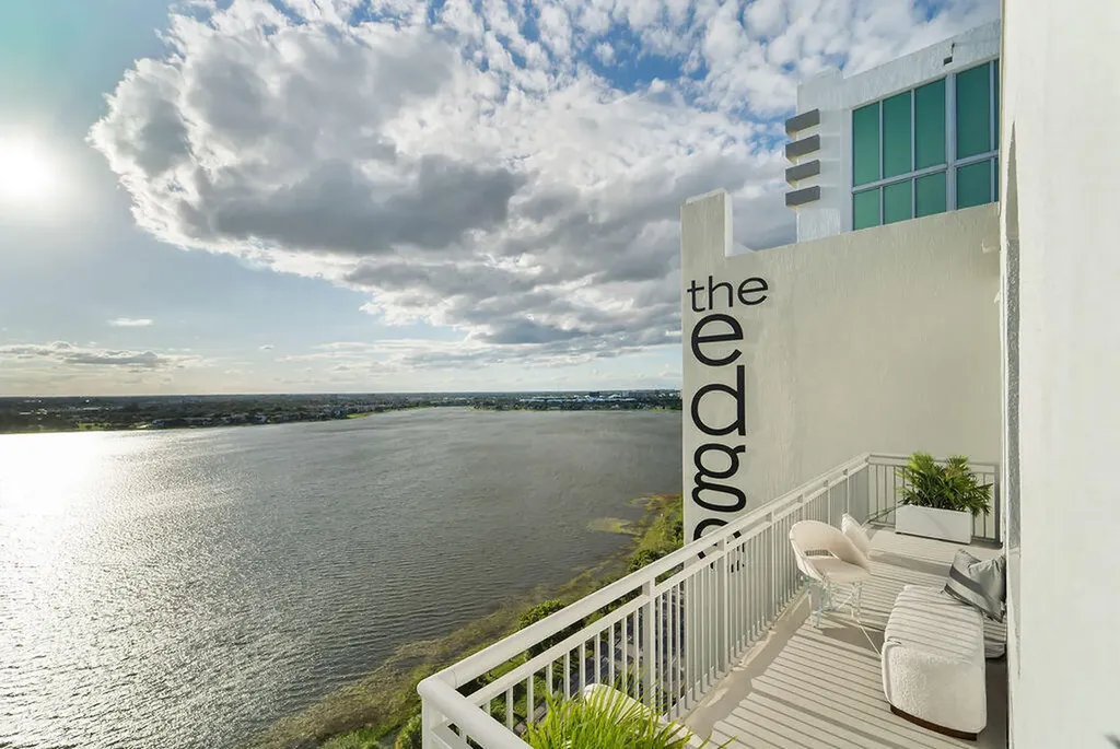 300 S Australian Avenue West Palm Beach FL 33401