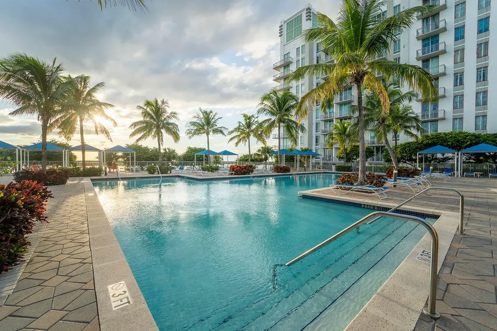 300 S Australian Avenue West Palm Beach FL 33401